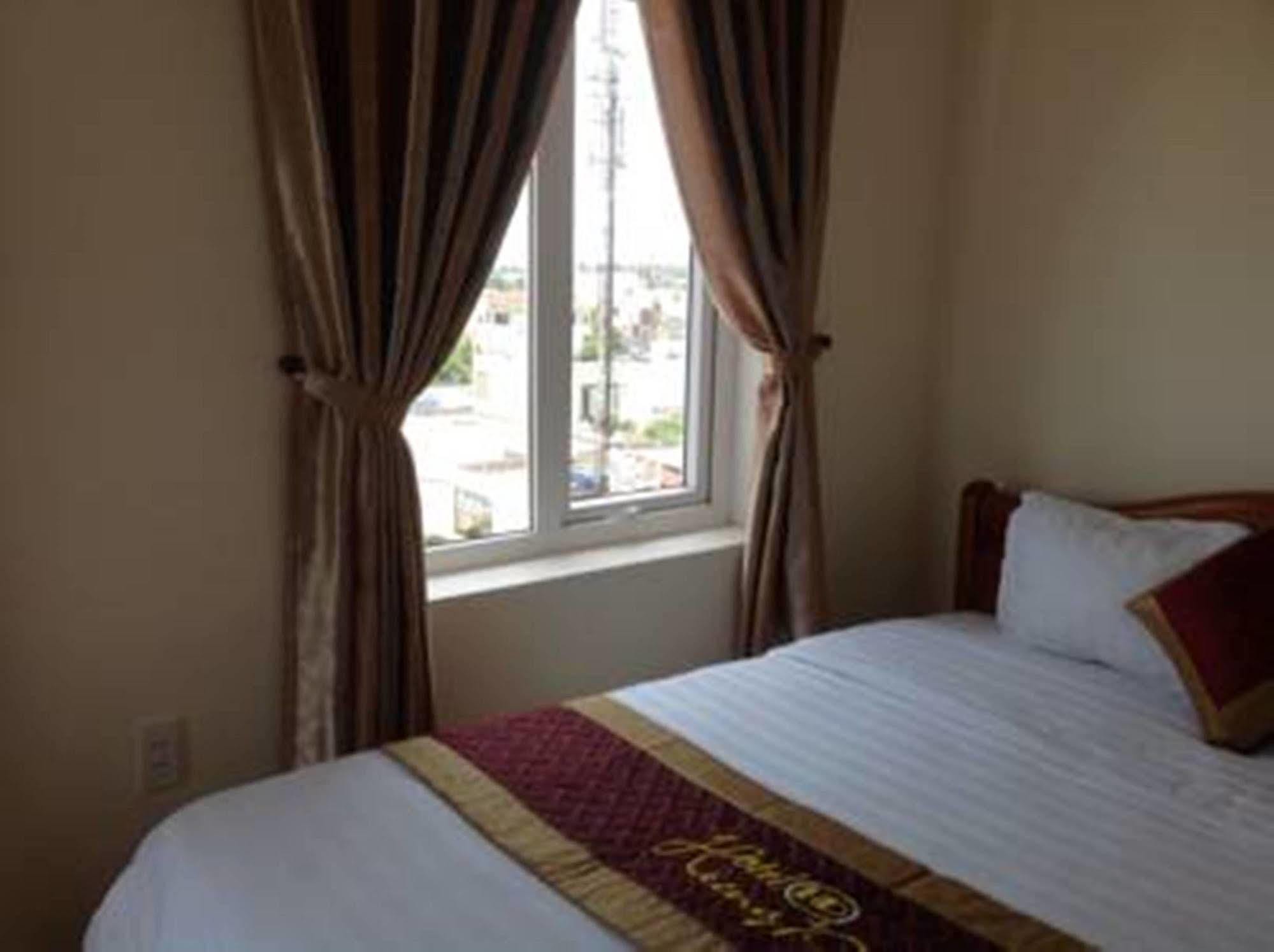 Hung Phat Hotel Da Nang Exterior photo